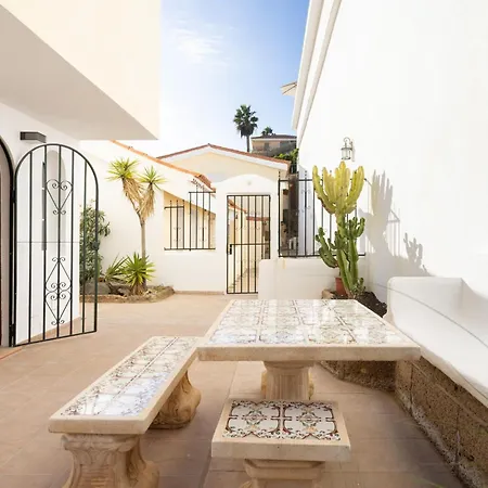 Americas Tenerife Sur Villa